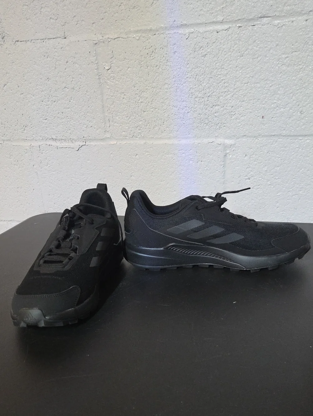 adidas Men's Black Low-Profile Trail Sneakers